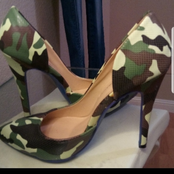 maisha Bahati Shoes - Maisha Bahati Harlem camo pump